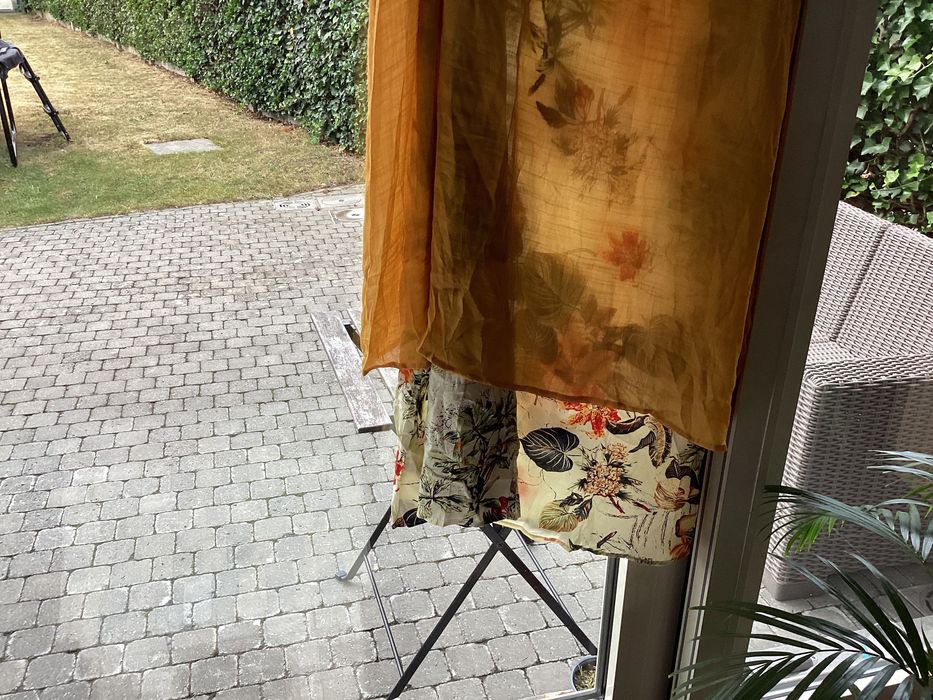 Платье-костюм из легкой ткани