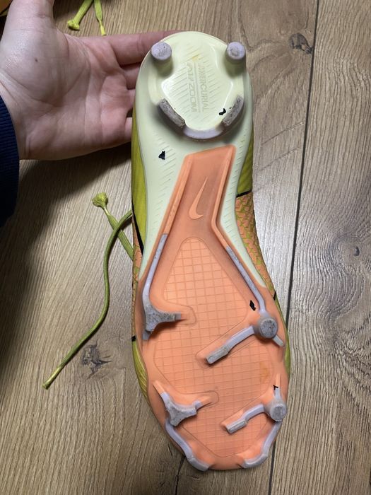 Sprzedam nike air do grania w pilke nozna  uzywane bardzo wygdodne