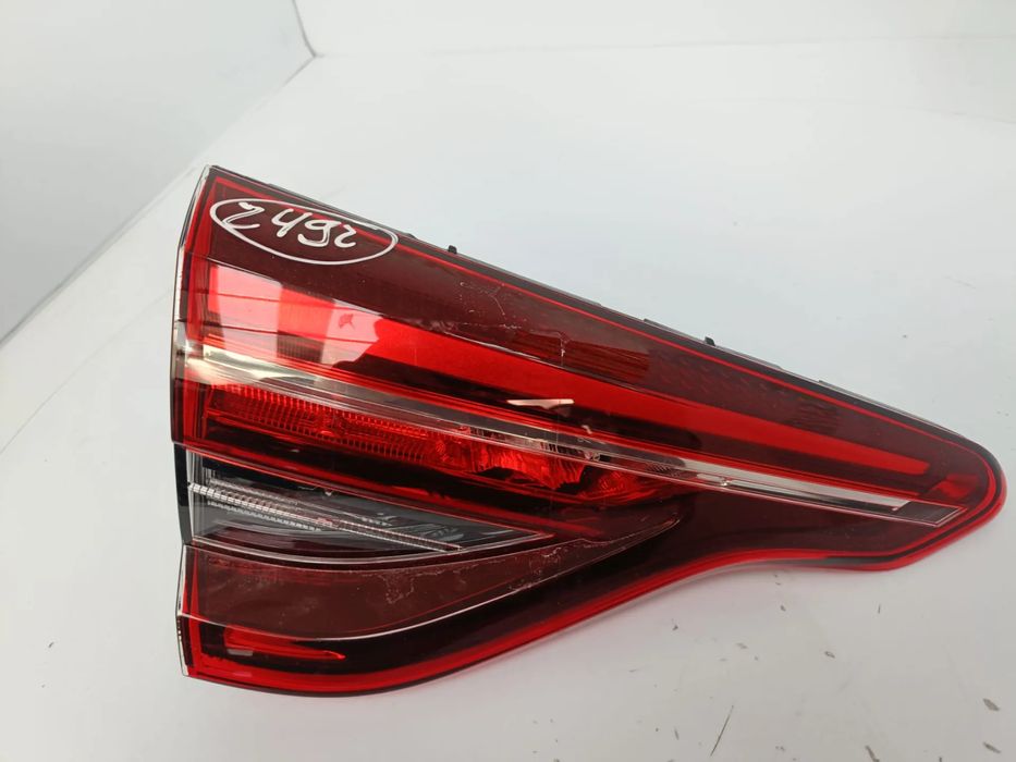 Farolim da mala esquerdo MITSUBISHI Colt VII