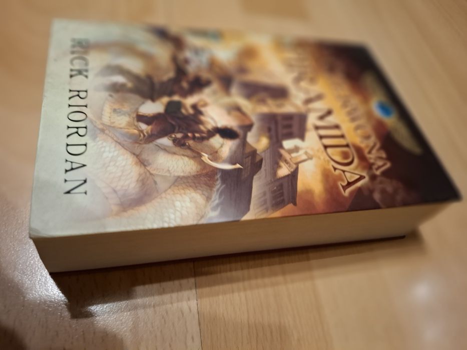 Książka Czerwona piramida Rick Riordan