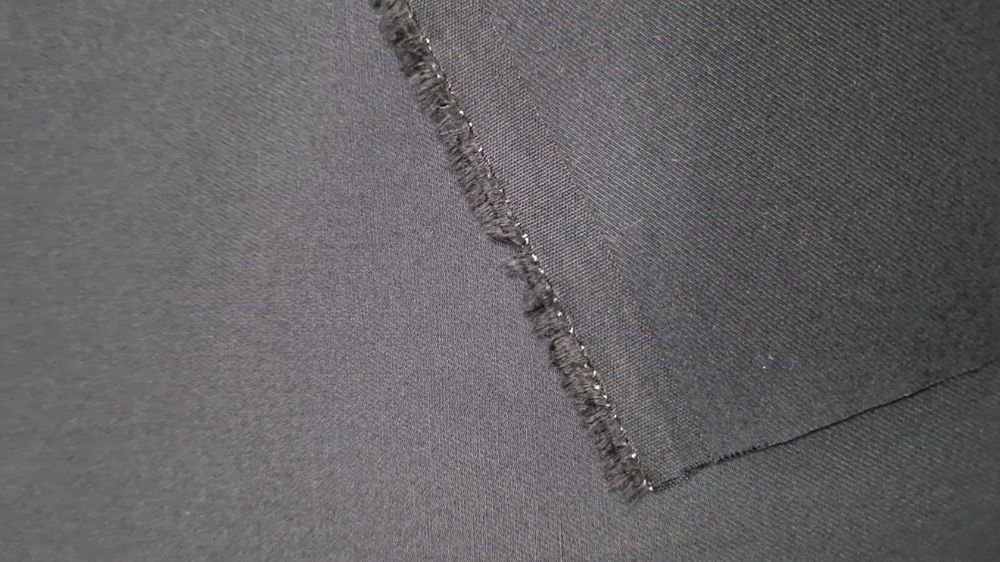 Tkanina czarna szer.152 cm.