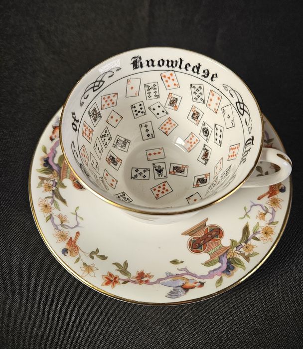 Raríssima  taça de Teimancia de 1920 com pires impecável