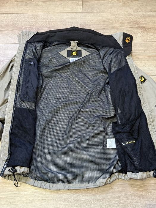 Jack Wolfskin мембранна куртка L-M в чудовому стані