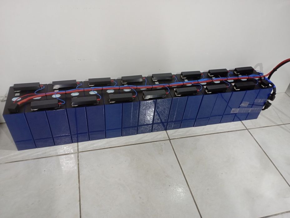 Baterias Lítio LiFePO4 armazenamento solar caravanas veículos 12V 24V 48V 60V 72V