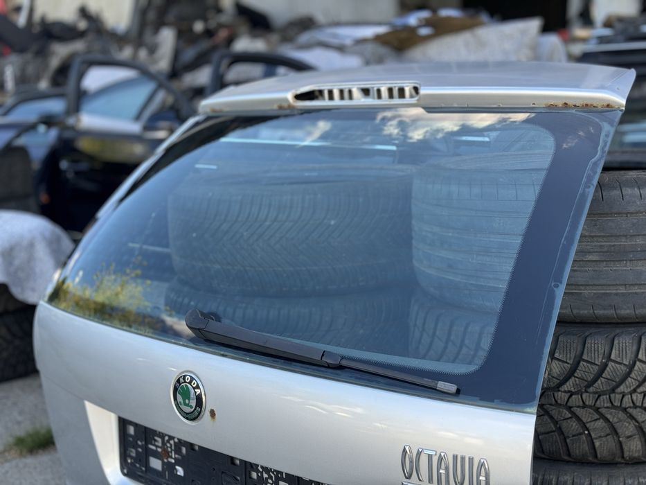 Ляда Skoda Octavia A5 кришка багажника універсал шкода октавія а5 срібна