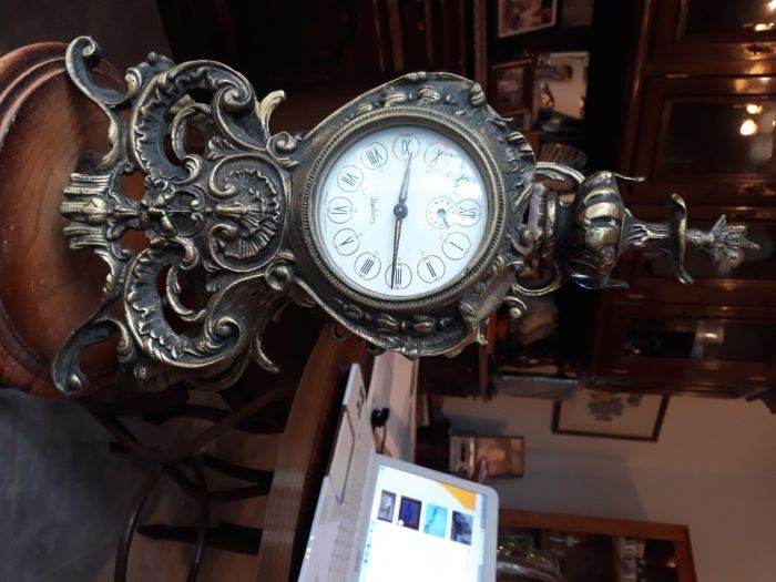 Relogio em Ferro Fundido da Reguladora