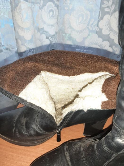 Сапожки зимові чорного кольору