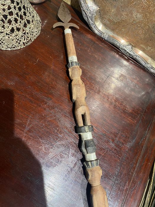 Lança Tribal  Chokwe Angola início do século XX 74 cm