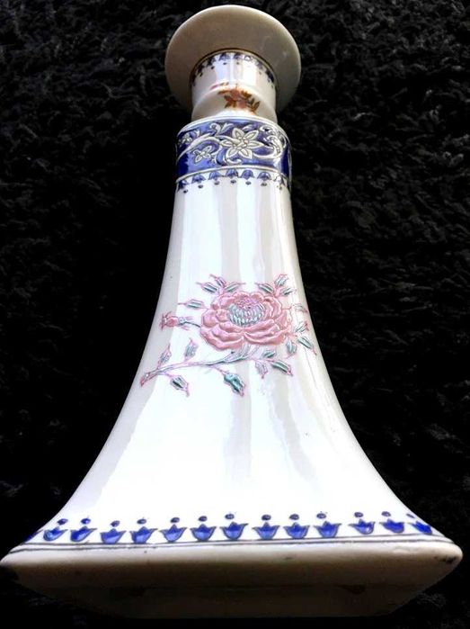 Dois castiçais em azul e ouro decoração brasão "Château de Versailles"