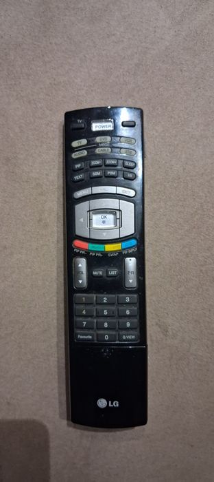 Televisão da marca LG + comando