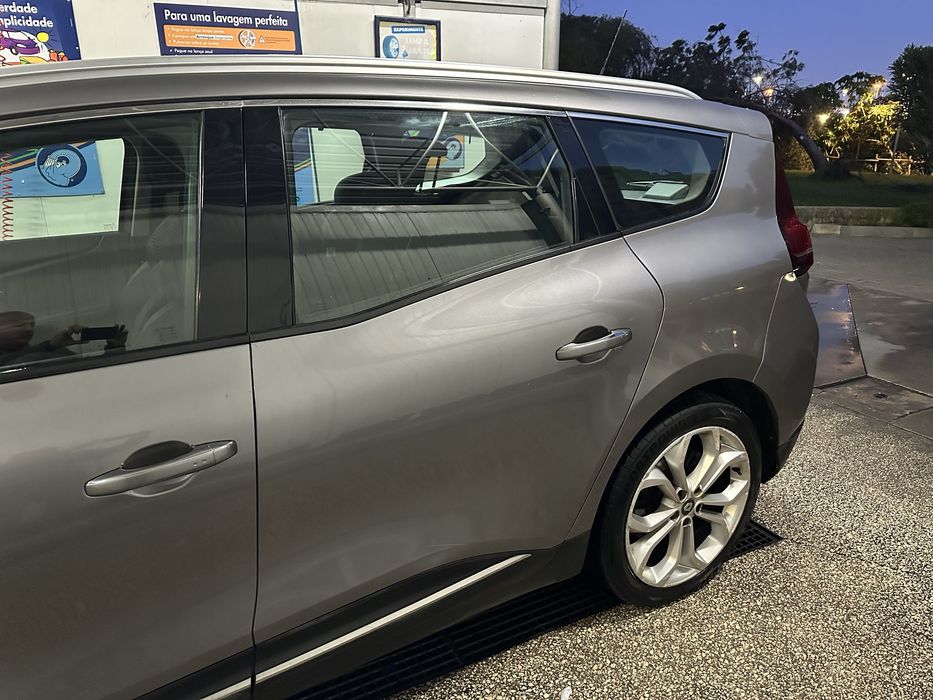 Troco  por Carrinha Comercial