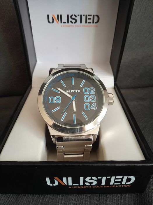 Zegarek marki Unlisted
