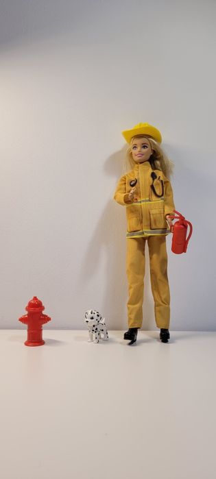 Lalka Barbie Strażaczka z pieskiem  GTN83