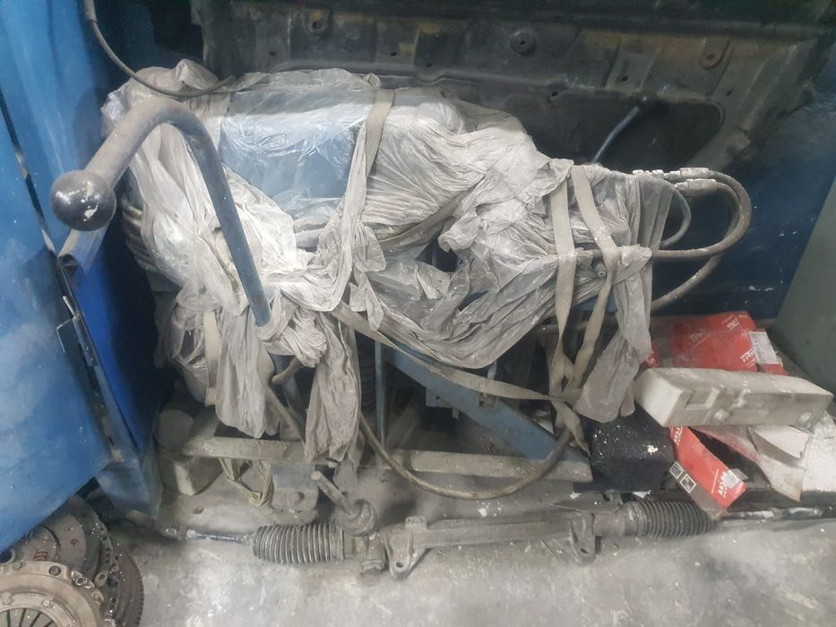 Docer koń 50t do naprawy karoserii samochodowej