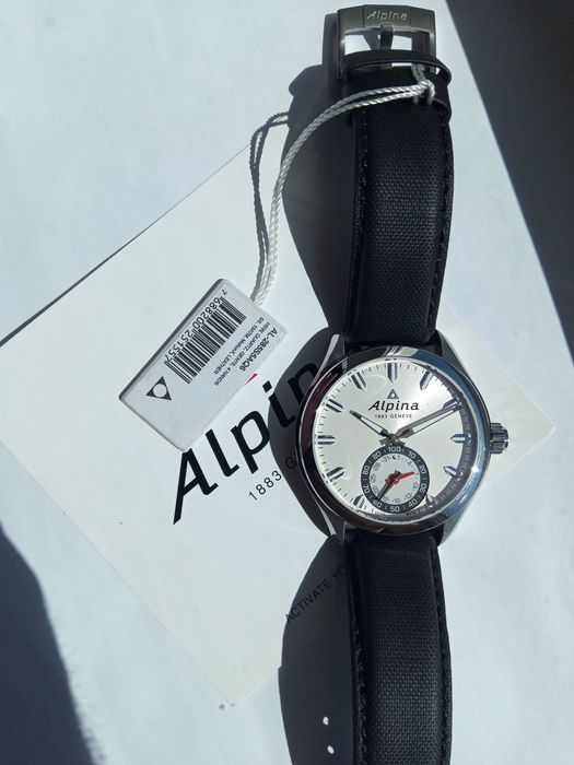 Швейцарские умные часы Alpina Horological - сапфир, Женева, РРЦ $1155