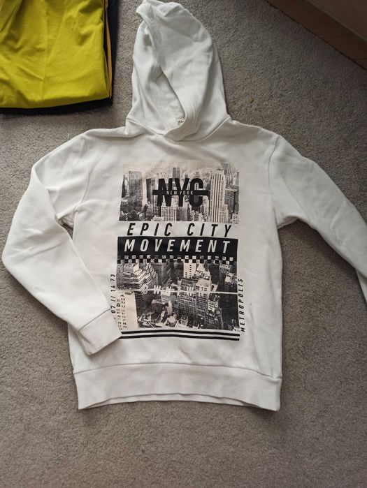 Zestaw czterech bluz h&m dla chłopca rozmiar 146 na 152 cm