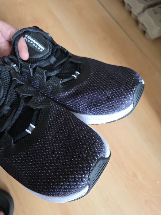 Jak nowe r.44(28cm)Under Armour Charged Impulse 3.