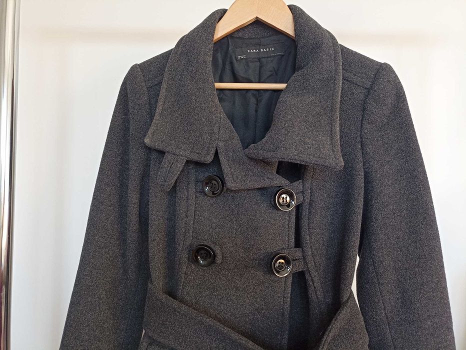 Grafitowy wełniany płaszcz smart casual zara