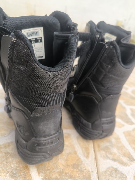 Botas Magnum 41 em bom estado