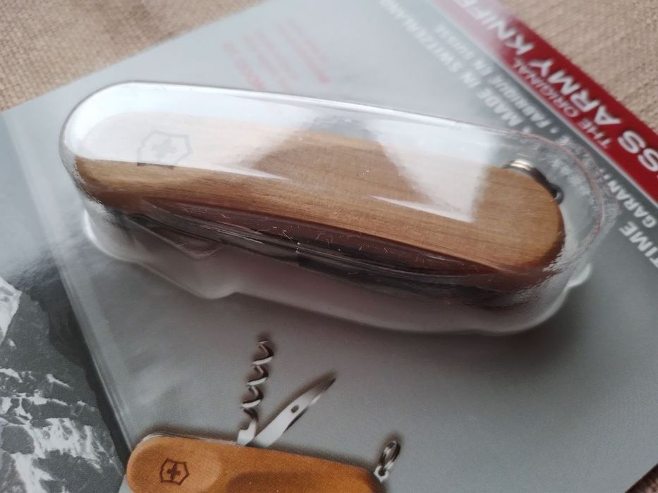 VICTIORINOX EvoWood 10,бластер,новий