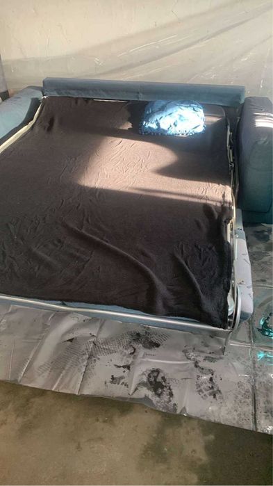 Włoska sofa rozkladana