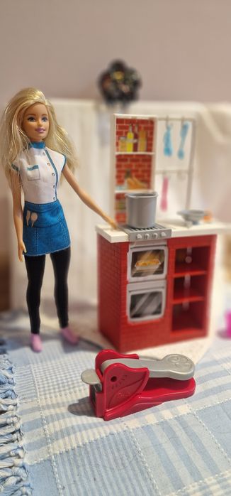 Barbie kucharka kuchnia / bar spaghetti