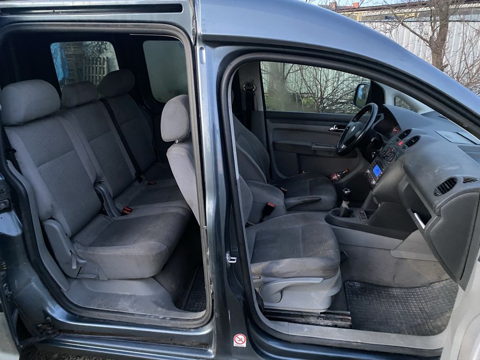 Volkswagen Caddy life 1.9tdi/ hak