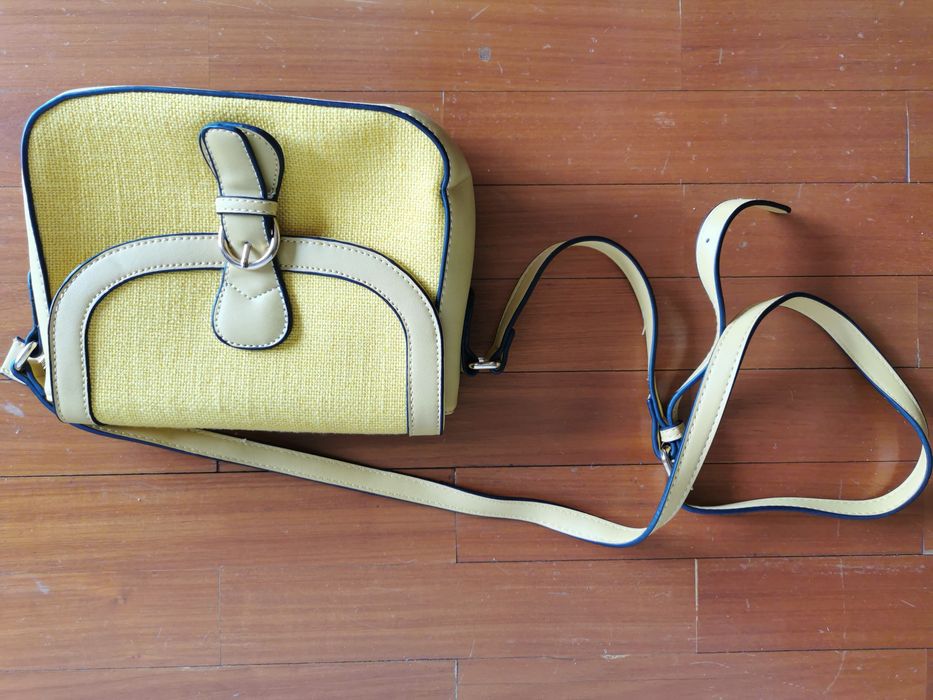 Varias Carteiras para jovens