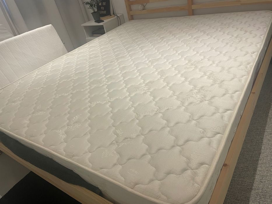 New mattress for sale/ colchão novo para venda