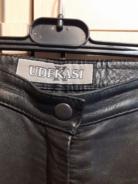 Штаны. Брюки кожаные udekasi