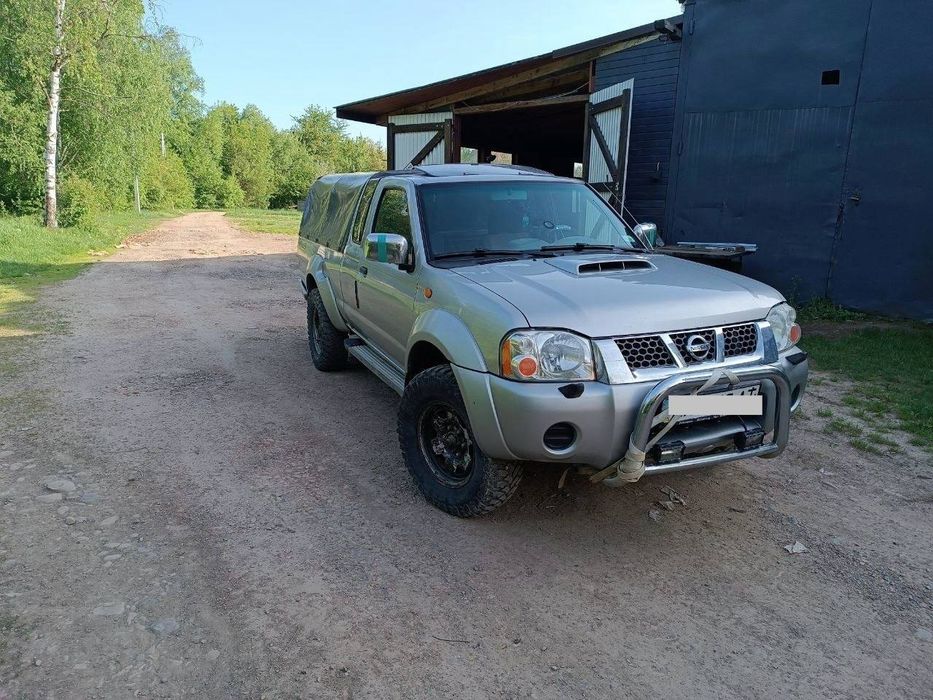 Позашляховик Nissan NP300