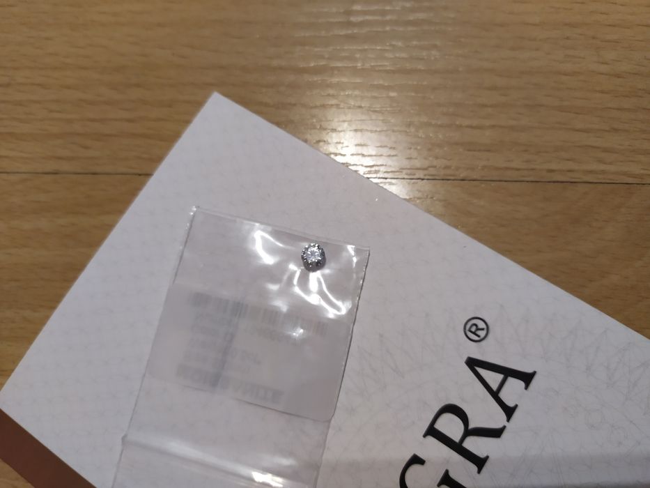 Kamień Moissanite 5mm, 0,5 ct - nowy