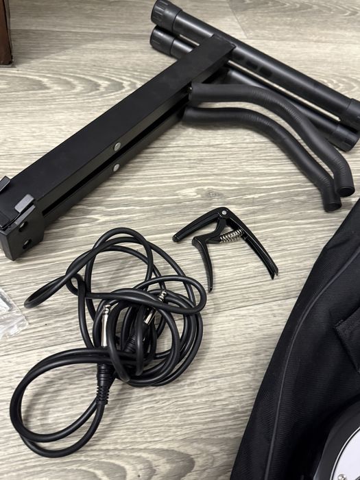 Електрогітара Deviser