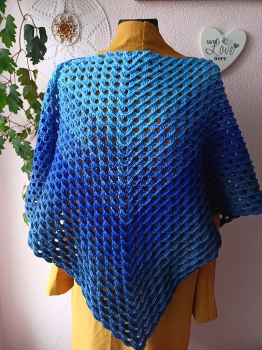 Chusta w odcieniach niebieskiego i szarego