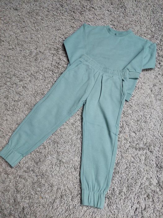 Komplet dresowy dresy Smyk Cool Club roz 122