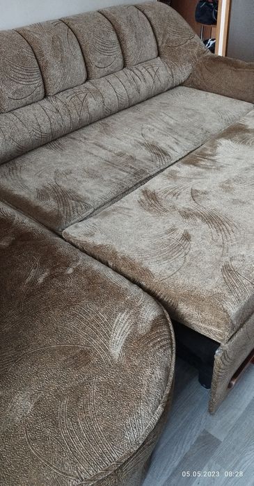 М'який кутовий диван