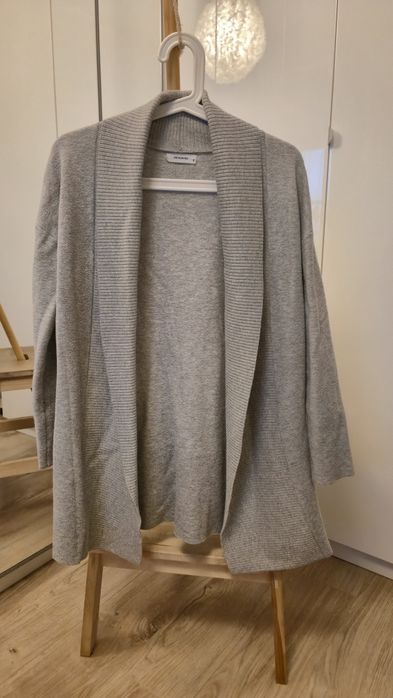 Ciepły miękki kardigan