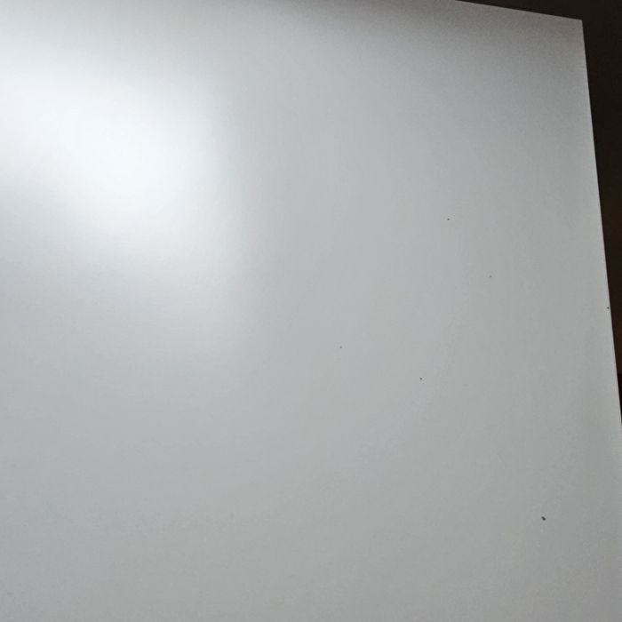 Białe biurko IKEA MALM z szufladą i szafką