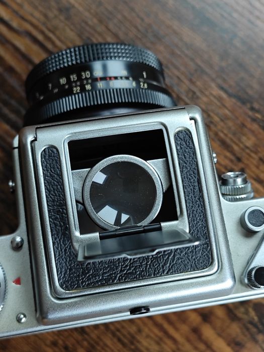 Aparat Pentacon six TL gabinetowy stan średni format