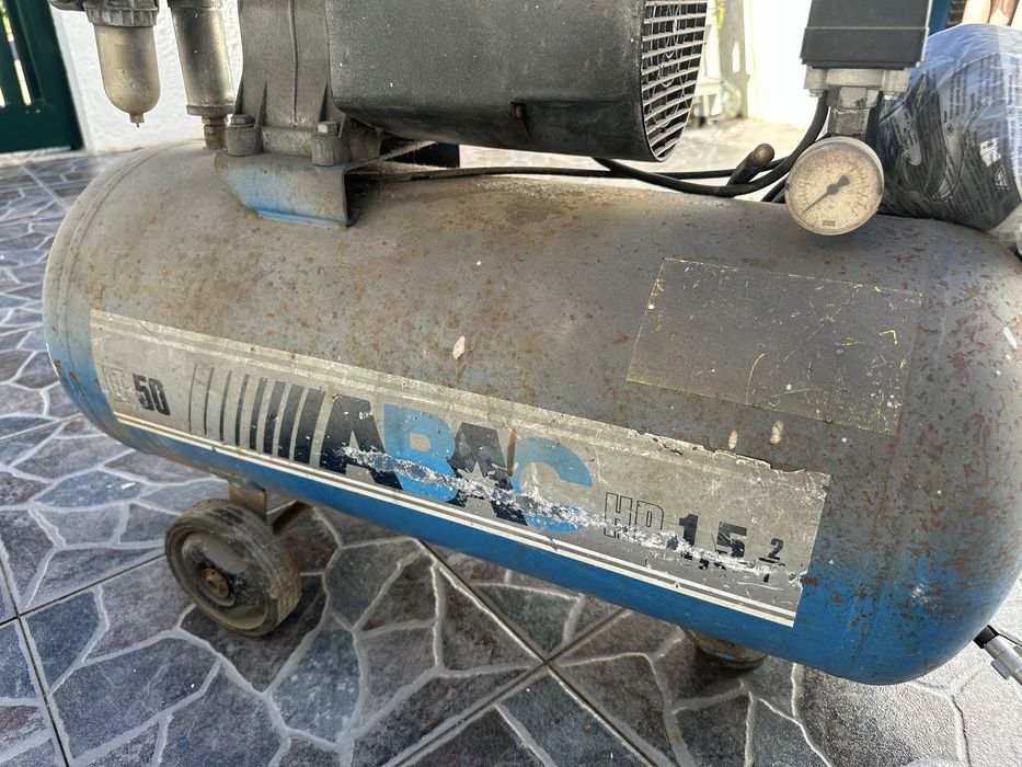 Compressor de Ar Elétrico – Com Rodas e Mangueira Incluída