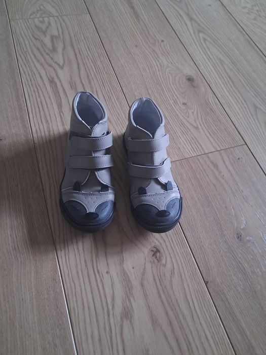 Trzewiki buty  nowe Kornecki r 30 chlopiece