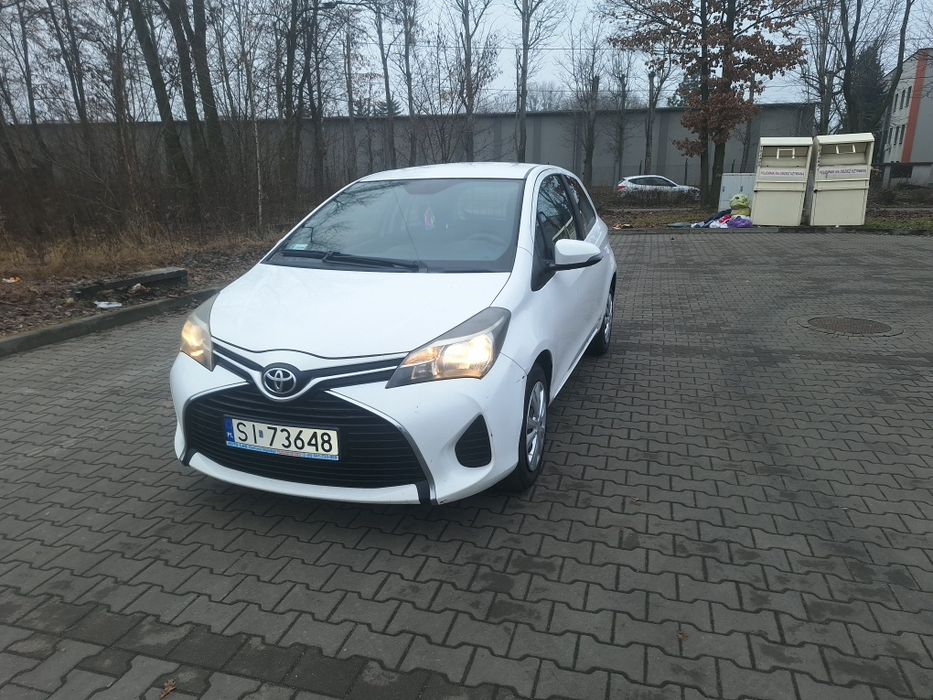 Toyota yaris  van  bdb krajowy