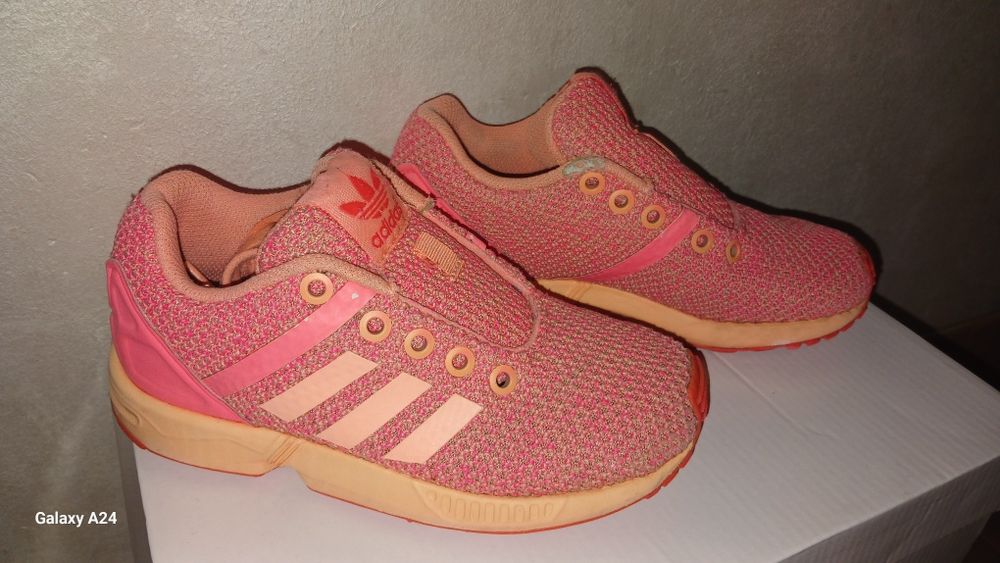 Ботинки,  Кросовки.