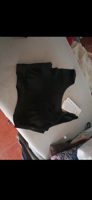 Conjunto de 2 sutiens S s/costura