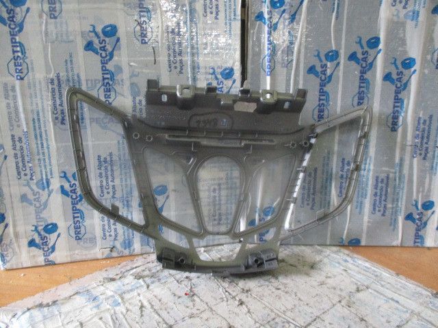 Moldura da consola central / rádio / aro FORD Fiesta VI (CB1, CCN)
