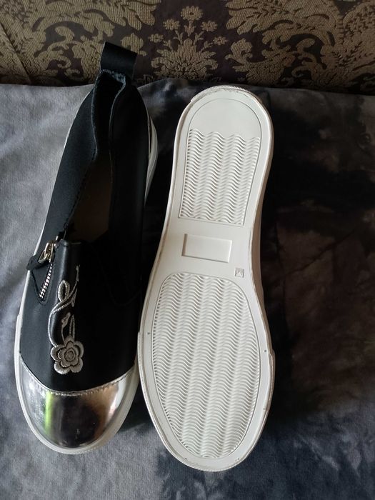 czarne buty 38 slip on