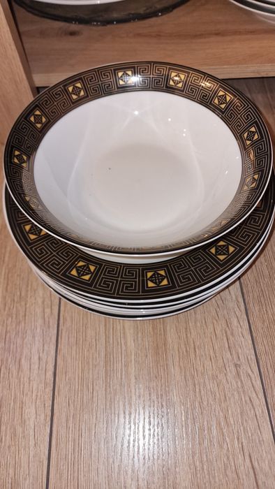 Serwis obiadowo-kawowy 48 elementów Platinum Design 24 karatowe złoto