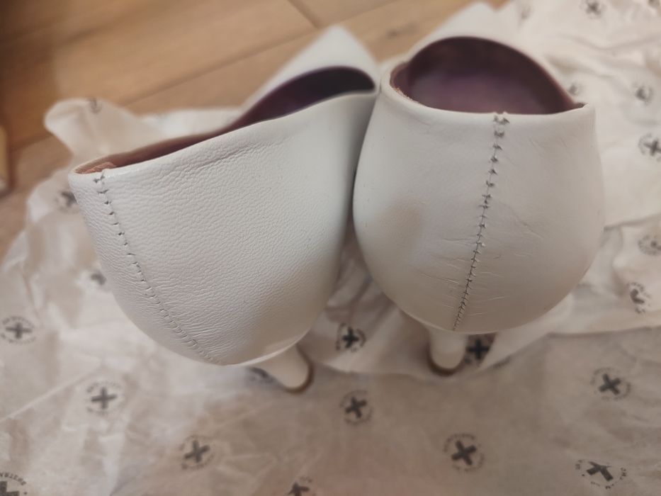 Buty ze skóry białe, ślubne Mascaro r. 36