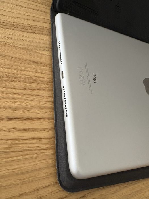 iPad 7.ª Geração 32GB