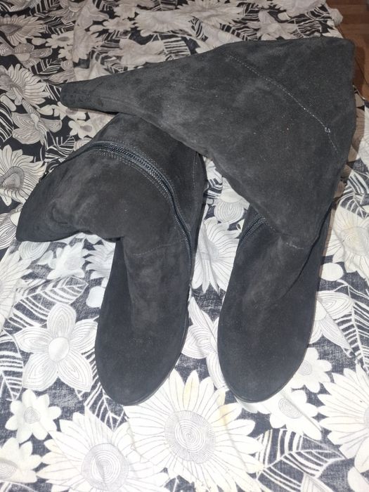 Женские зимние сапоги